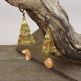 Boucles d’oreilles rustiques et nacre