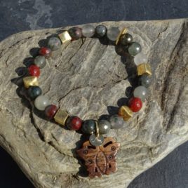 Agate multicolore vermeil et papillon en corne