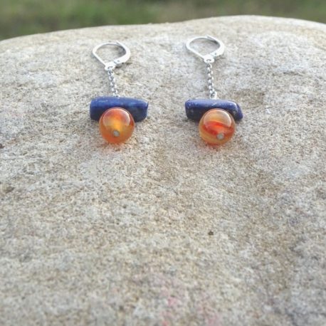 Boucles d’oreilles lapis-lazuli et cornaline (2)