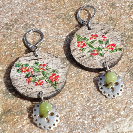 Boucles d’oreilles fleurs et jade (2)